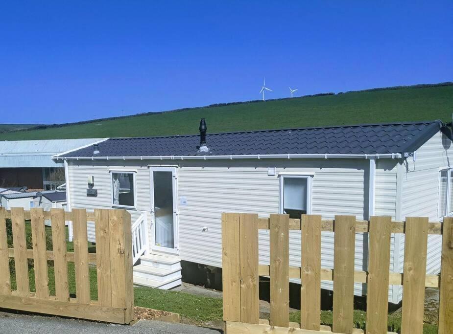 Large 4 Person Couples And Family Caravan In Newquay Bay Resort Екстериор снимка