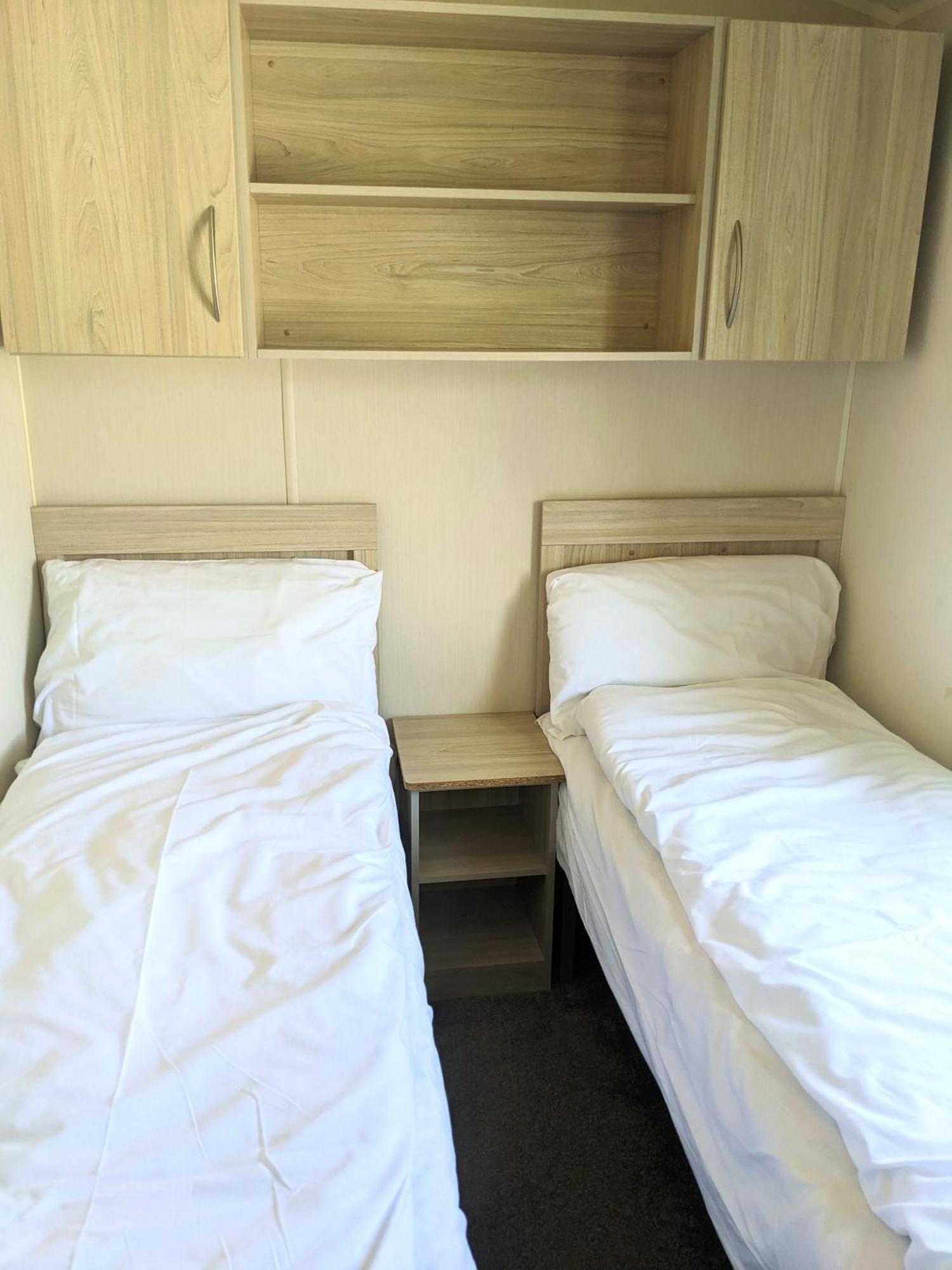 Large 4 Person Couples And Family Caravan In Newquay Bay Resort Екстериор снимка